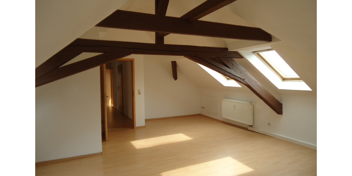 Dachgeschoßwohnung Rosenthal am Rennsteig - 3 Zimmer, 90 m&sup2;, 460&euro; | Angebot:25909078