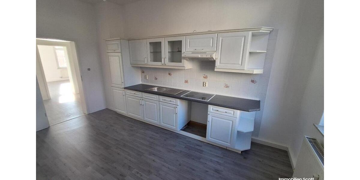 Etagenwohnung Plauen Bahnhofsvorstadt - 2.5 Zimmer, 81 m&sup2;, 360&euro; | Angebot:25710536