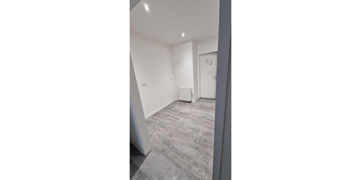 Etagenwohnung Lichtenberg - 3 Zimmer, 74 m&sup2;, 500&euro; | Angebot:25281016