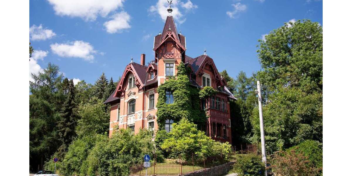 Einfamilienhaus Oelsnitz - 16 Zimmer, 373 m&sup2;, 335.000&euro; | Angebot:27284623