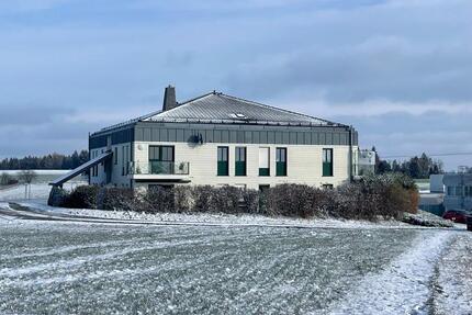 Wohnung Grafengehaig - 3 Zimmer, 95 m&sup2;, 855&euro; | Angebot:25961675