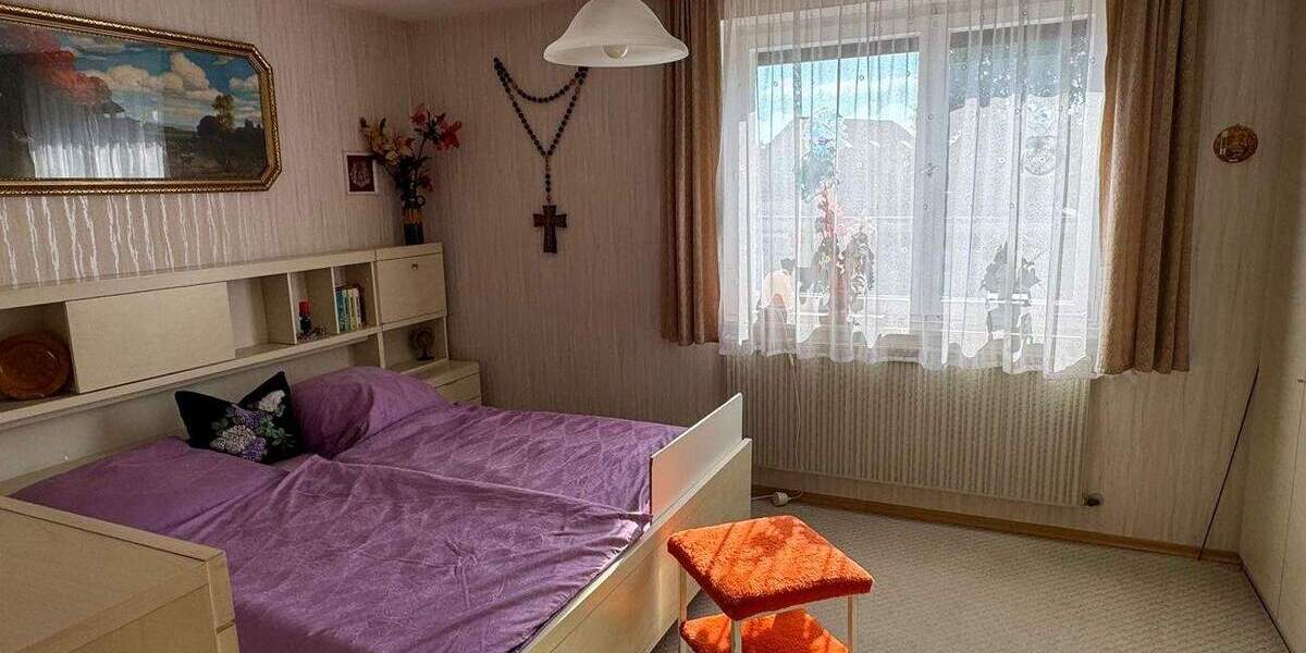 Mehrfamilienhaus, Wohnhaus Schwarzenbach an der Saale Schwarzenbach a d Saale - 6 Zimmer, 138 m&sup2;, 198.000&euro; | Angebot:25672398