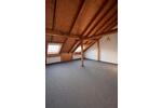 Dachgeschoßwohnung Hof Altstadt - 3 Zimmer, 81 m&sup2;, 550&euro; | Angebot:26176515