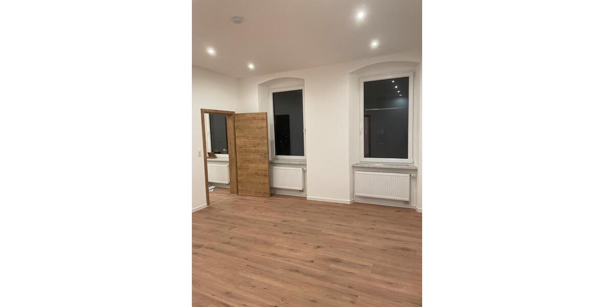 Etagenwohnung Hof Altstadt - 3.5 Zimmer, 90 m&sup2;, 895&euro; | Angebot:26614938