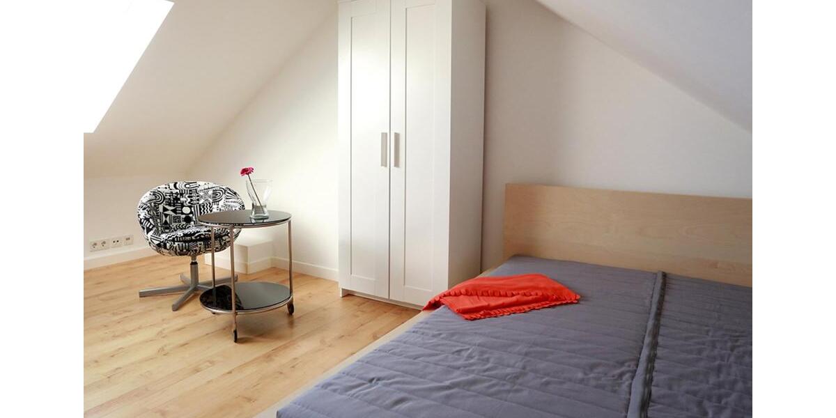 Etagenwohnung Hof Altstadt - 4.5 Zimmer, 102 m&sup2;, 1.200&euro; | Angebot:25906805