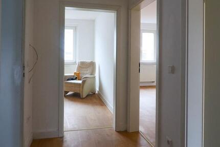 Wohnung Plauen - 2 Zimmer, 50 m&sup2;, 300&euro; | Angebot:25538971