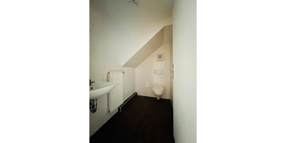 Dachgeschoßwohnung Adorf/Vogtland Vogtland - 3 Zimmer, 70 m&sup2;, 455&euro; | Angebot:24875890