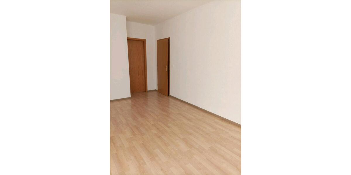 Erdgeschoßwohnung Weischlitz - 3 Zimmer, 69 m&sup2;, 56.000&euro; | Angebot:26522960