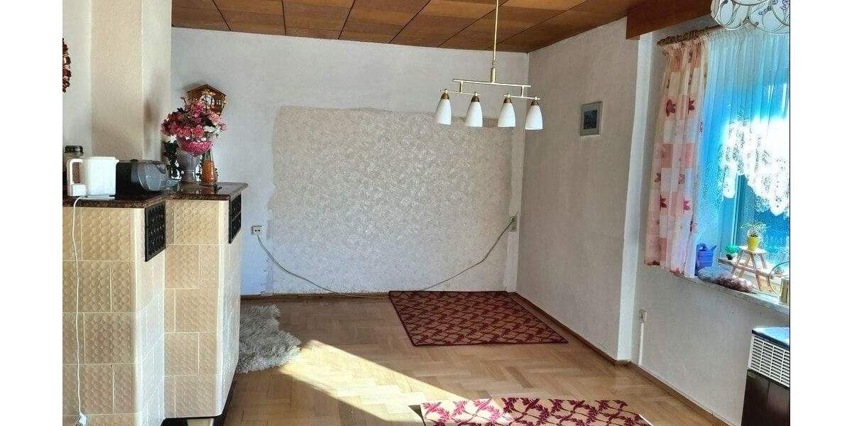 Reihenmittelhaus Oelsnitz - 4 Zimmer, 69 m&sup2;, 98.000&euro; | Angebot:25776182