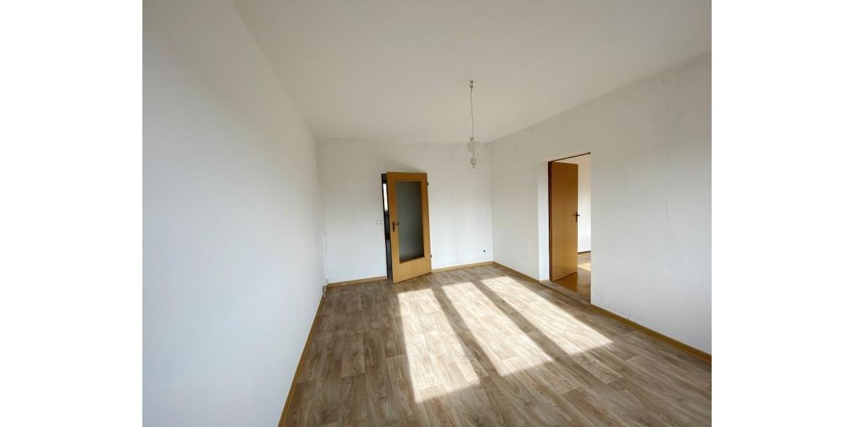 Etagenwohnung Oelsnitz (Vogtland) - 2 Zimmer, 49 m&sup2;, 320&euro; | Angebot:25230900