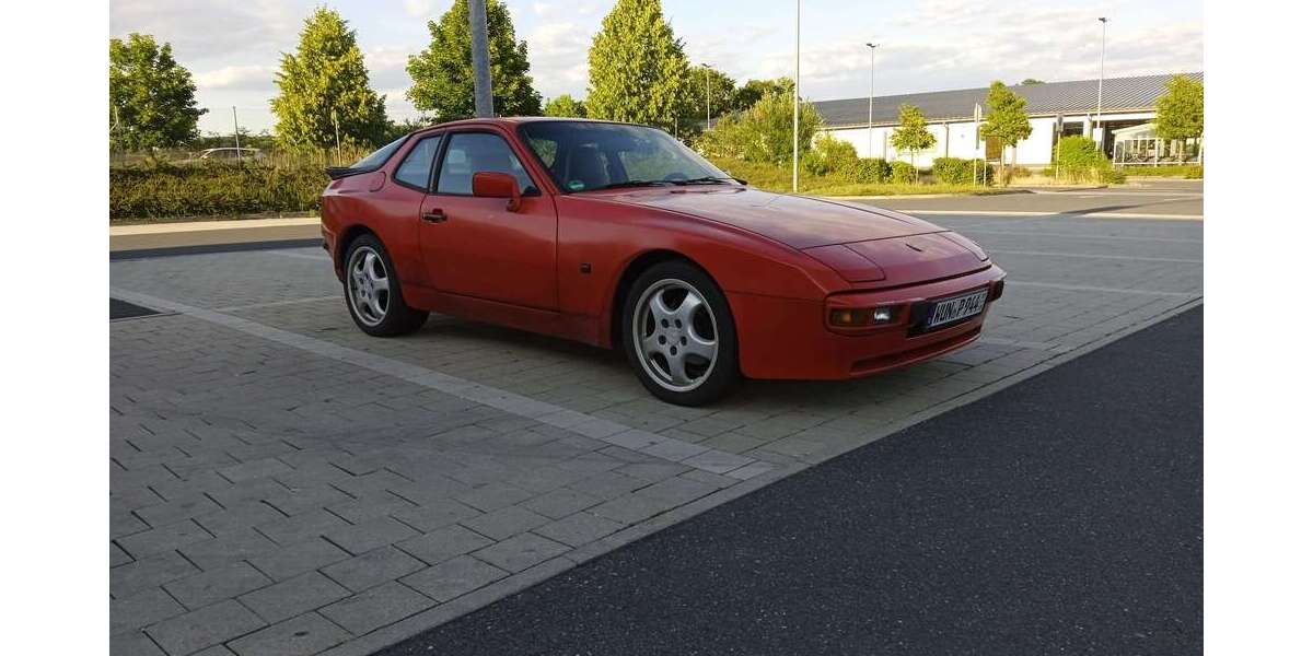 Porsche 944 208.000 km 17.800 &euro; Kirchenlamitz 95158