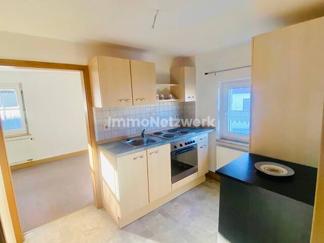 Einfamilienhaus Oberkotzau - 7 Zimmer, 215 m&sup2;, 140.000&euro; | Angebot:25714659