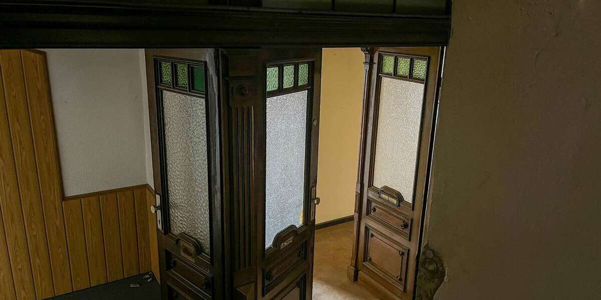 Einfamilienhaus Plauen Bahnhofsvorstadt - 12 Zimmer, 460 m&sup2;, 125.000&euro; | Angebot:23806608