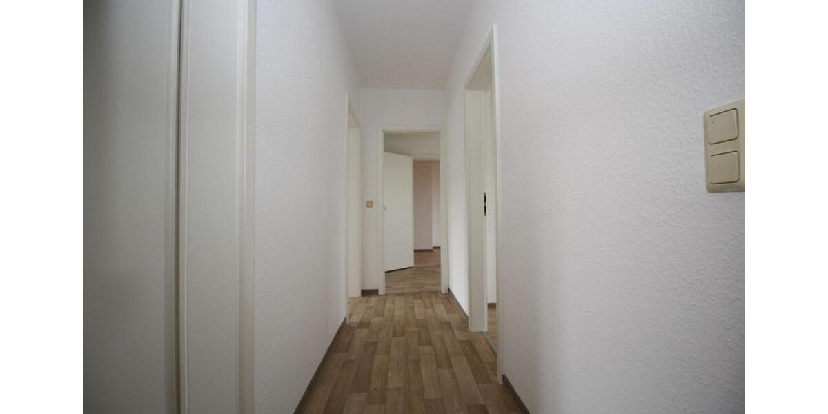 Etagenwohnung Weischlitz - 4 Zimmer, 68 m&sup2;, 366&euro; | Angebot:20057473