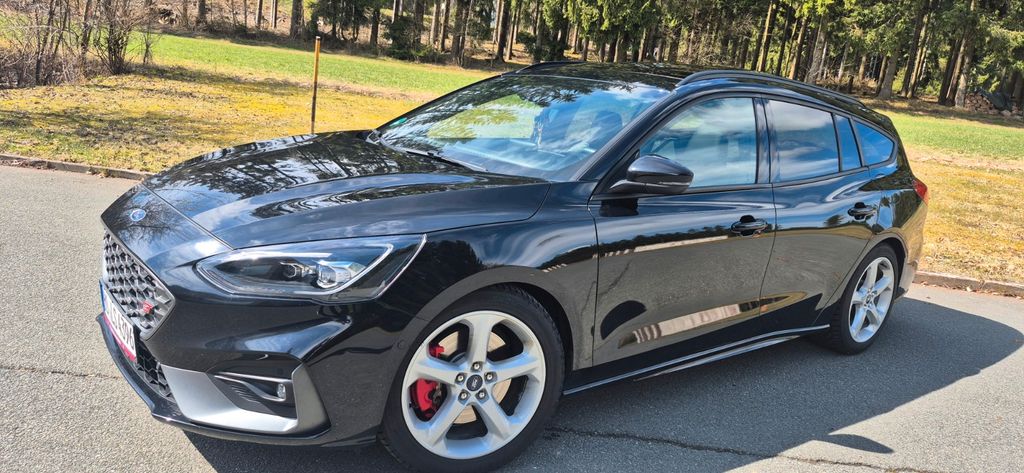 Ford Focus 76.000 km 21.600 &euro; Helmbrechts 95233