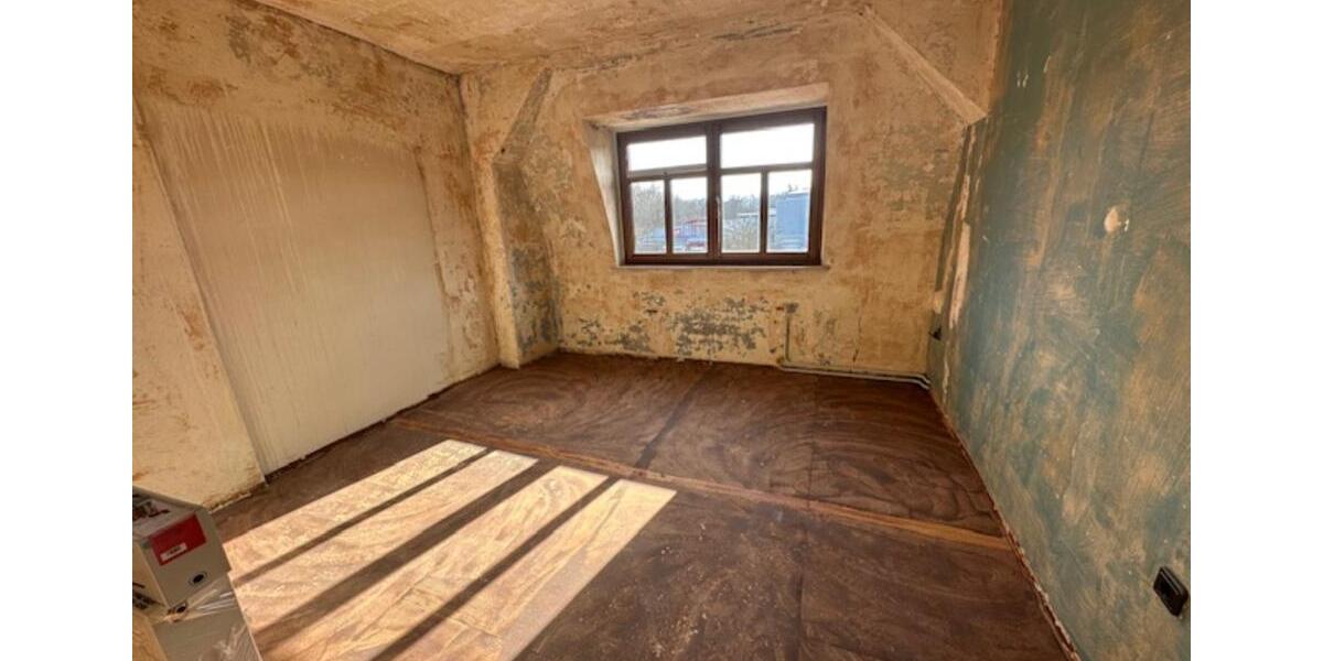 Mehrfamilienhaus, Wohnhaus Naila - 12 Zimmer, 557 m&sup2;, 149.950&euro; | Angebot:19557101