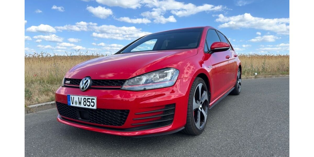 VW Golf 160.000 km 11.300 &euro; Adorf 08626