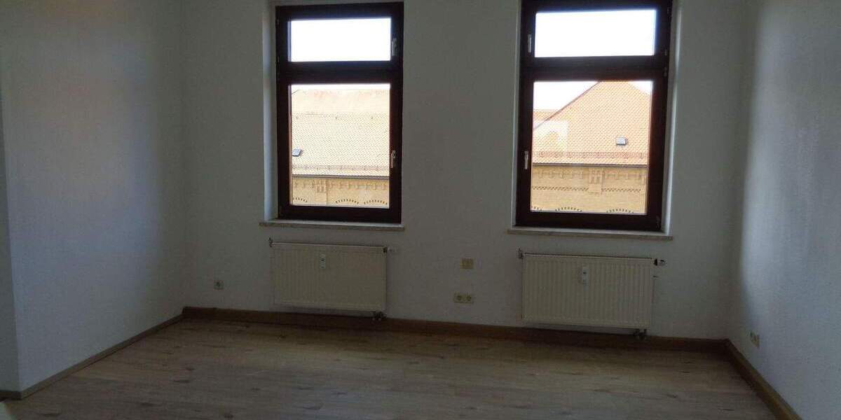 Etagenwohnung Plauen Westend - 4 Zimmer, 108 m&sup2;, 440&euro; | Angebot:25687459