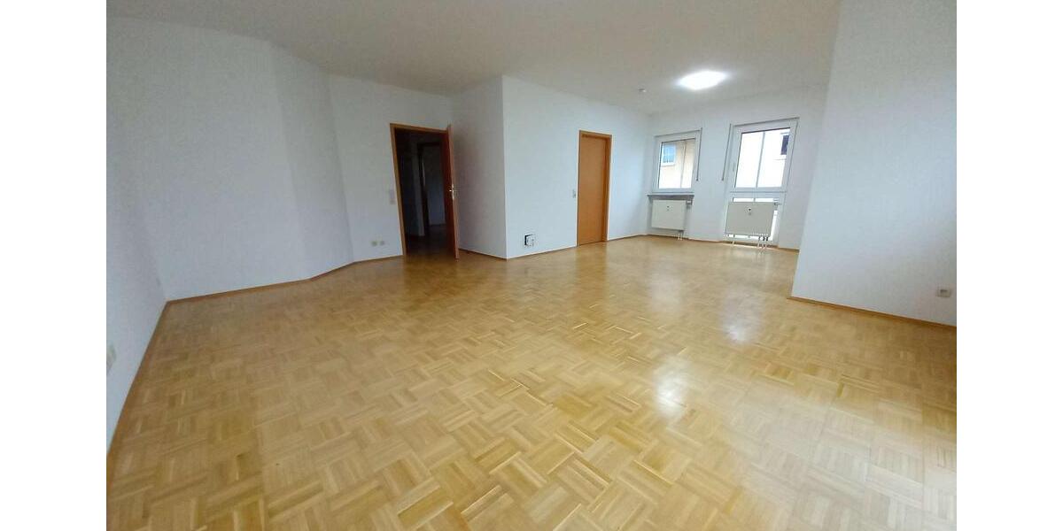 Etagenwohnung Hof Altstadt - 3 Zimmer, 100 m&sup2;, 890&euro; | Angebot:25257305