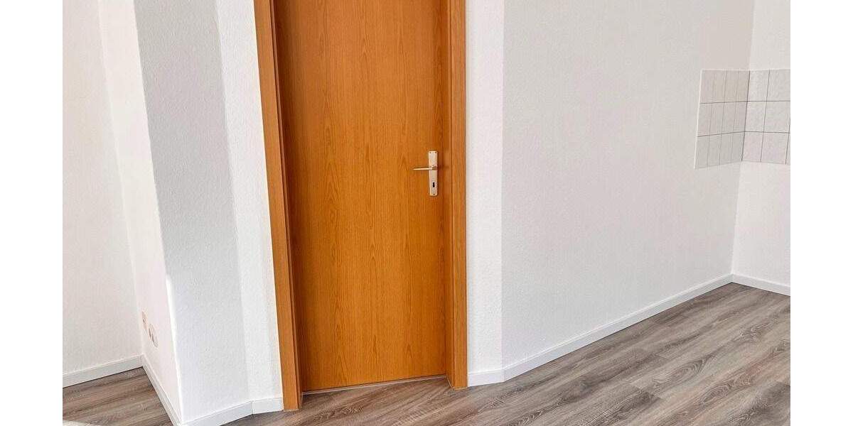 Etagenwohnung Plauen Westend - 2 Zimmer, 42 m&sup2;, 216&euro; | Angebot:25736238