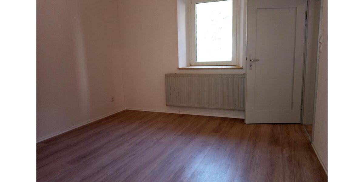 Etagenwohnung Kirchenlamitz Hohenbuch - 3 Zimmer, 75 m&sup2;, 485&euro; | Angebot:25415195