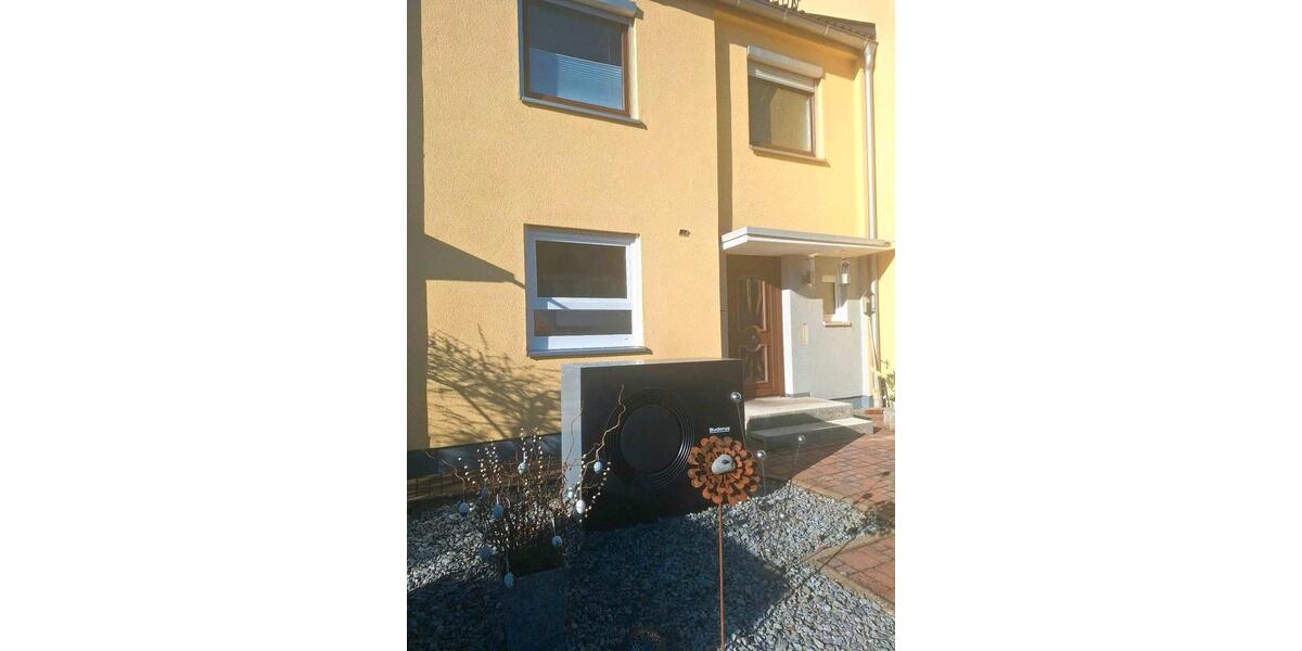 Reihenhaus Hof Christiansreuth - 4 Zimmer, 110 m&sup2;, 284.000&euro; | Angebot:26268348