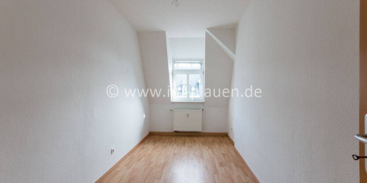 Etagenwohnung Plauen Südvorstadt - 4 Zimmer, 96 m&sup2;, 430&euro; | Angebot:25694446