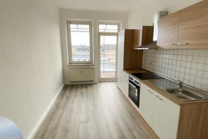 Wohnung Plauen Bahnhofsvorstadt - 2 Zimmer, 61 m&sup2;, 305&euro; | Angebot:23817174