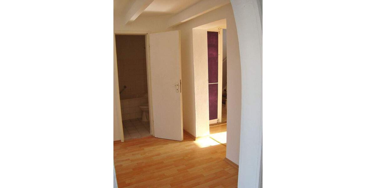 Etagenwohnung Hof Innenstadt - 4 Zimmer, 65 m&sup2;, 370&euro; | Angebot:26290772