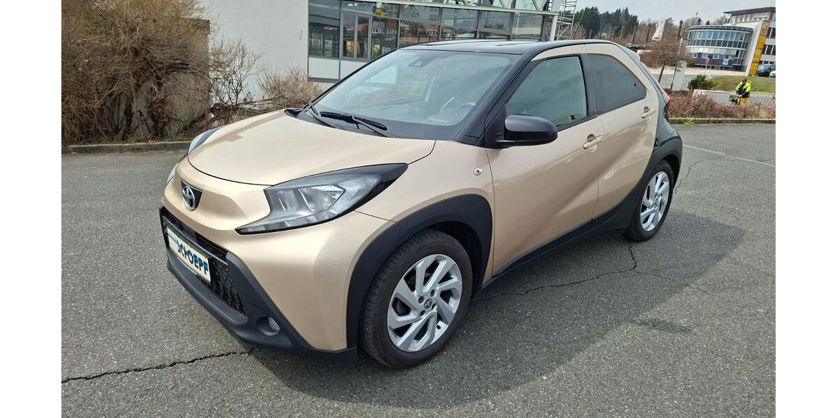 Toyota Aygo (X) 21.500 km 12.890 &euro; Naila 95119