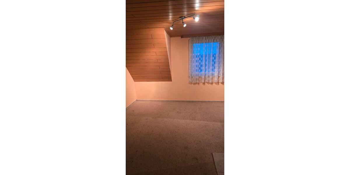 Einfamilienhaus Nordhalben - 5 Zimmer, 110 m&sup2;, 70.000&euro; | Angebot:23774835