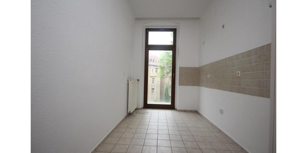 Etagenwohnung Plauen - 4 Zimmer, 120 m&sup2;, 800&euro; | Angebot:25137415
