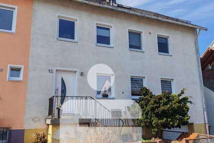 Haus Helmbrechts - 9 Zimmer, 250 m&sup2;, 290.000&euro; | Angebot:25883865