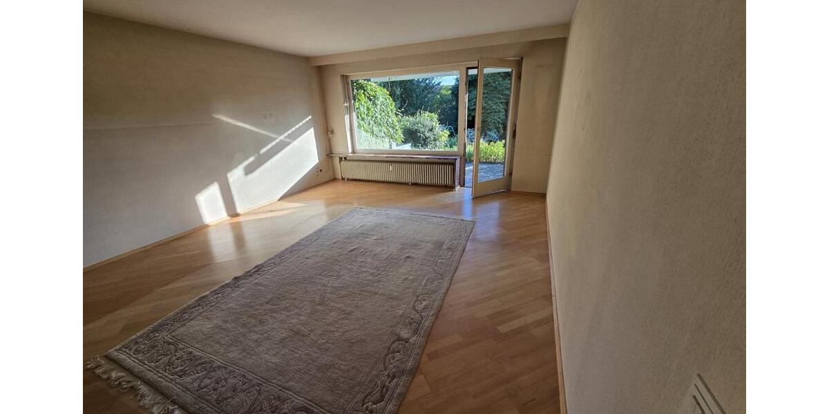 Erdgeschoßwohnung Rehau - 4 Zimmer, 127 m&sup2;, 175.000&euro; | Angebot:25963257
