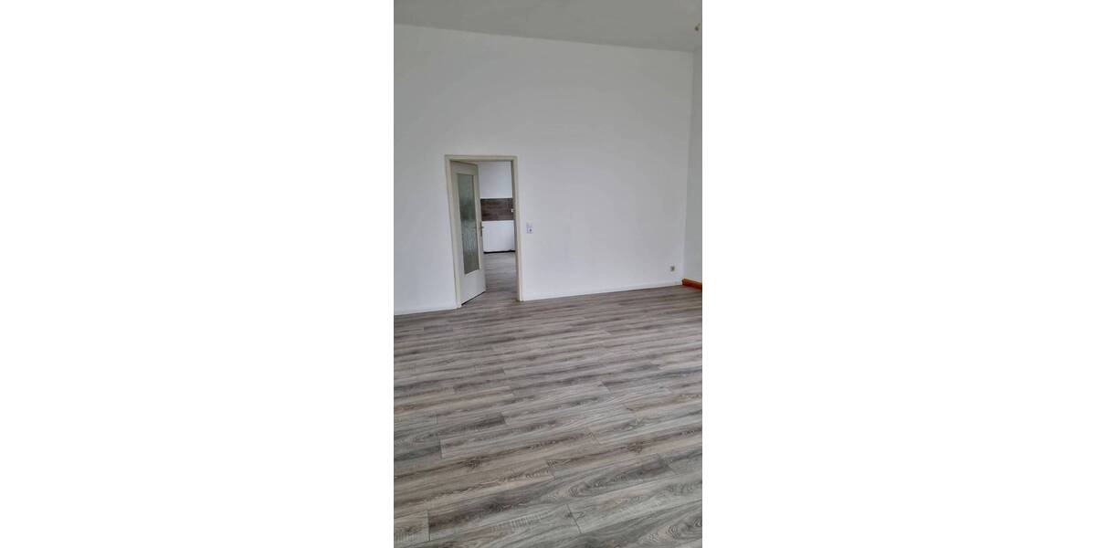 Gewerbeobjekt Plauen Stadtmitte - 3 Zimmer, 80 m&sup2;, 400&euro; | Angebot:25708231