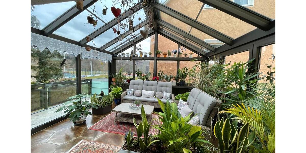 Erdgeschoßwohnung Selbitz - 3 Zimmer, 141 m&sup2;, 690&euro; | Angebot:26040544