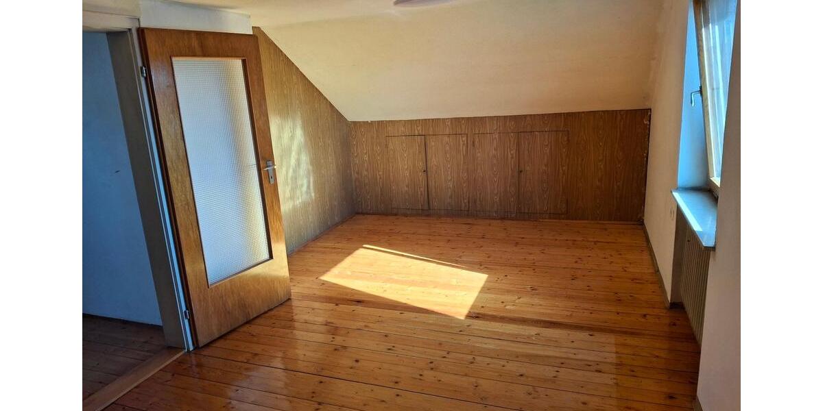 Mehrfamilienhaus, Wohnhaus Helmbrechts - 10 Zimmer, 226 m&sup2;, 156.000&euro; | Angebot:26942015