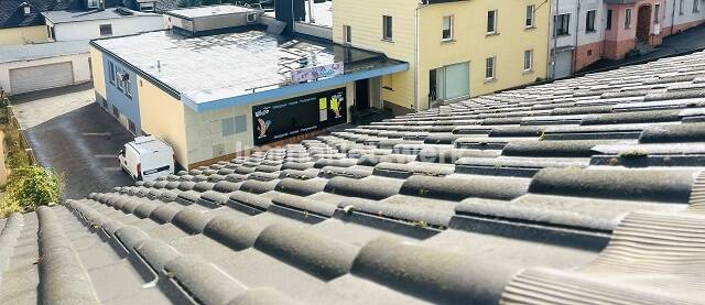 Mehrfamilienhaus, Wohnhaus Konradsreuth - 9 Zimmer, 305 m&sup2;, 249.000&euro; | Angebot:25751464