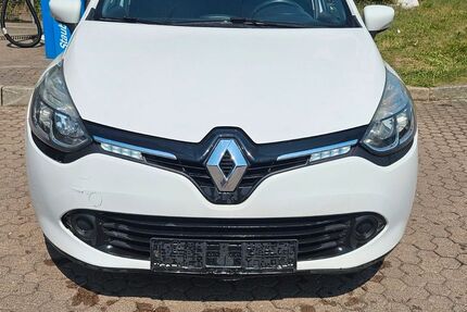 Renault Clio 140.000 km 5.999 &euro; Plauen 08527