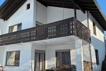 Haus Enchenreuth Enchenreuth - 4 Zimmer, 128 m&sup2;, 240.000&euro; | Angebot:26106476