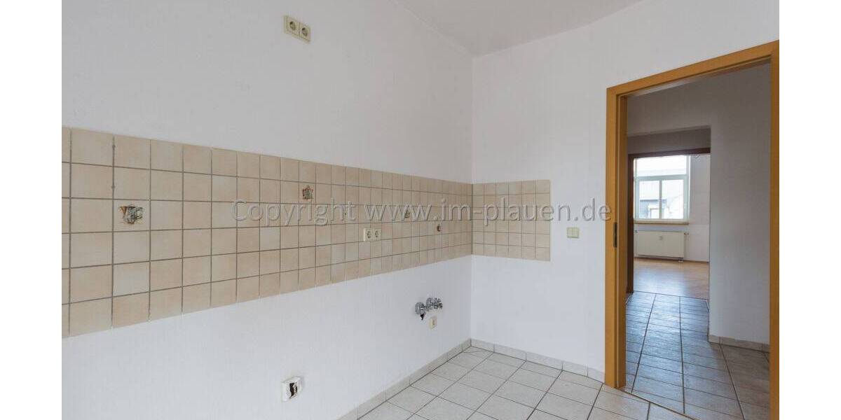 Etagenwohnung Plauen Westend - 3 Zimmer, 77 m&sup2;, 385&euro; | Angebot:25741701