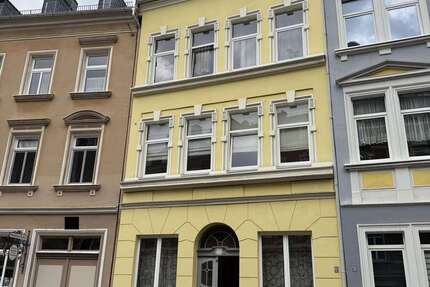 Haus Hof Altstadt - 9 Zimmer, 250 m&sup2;, 155.000&euro; | Angebot:26642307
