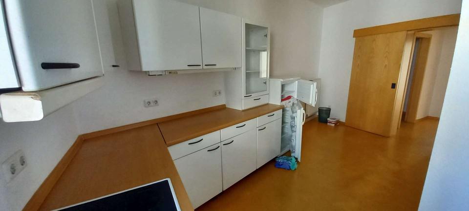 Etagenwohnung Hof Altstadt - 3 Zimmer, 110 m&sup2;, 690&euro; | Angebot:25180207