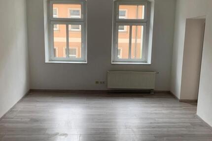 Wohnung Schleiz - 3 Zimmer, 82 m&sup2;, 530&euro; | Angebot:26225826