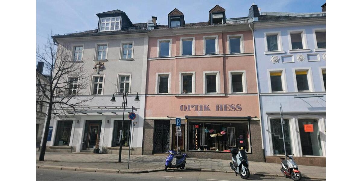 Etagenwohnung Hof Altstadt - 3 Zimmer, 105 m&sup2;, 840&euro; | Angebot:25509737