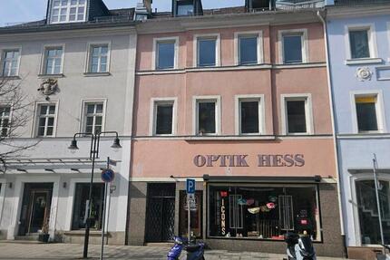 Wohnung Hof Altstadt - 3 Zimmer, 105 m&sup2;, 840&euro; | Angebot:25509737