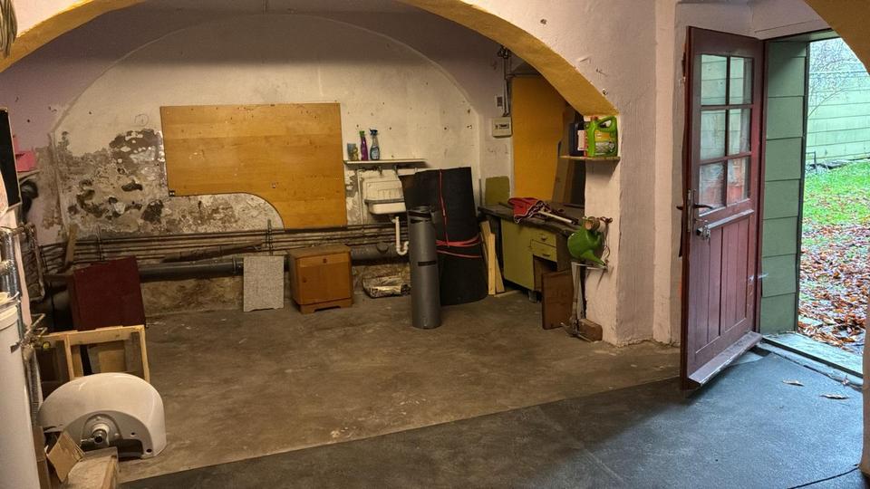 Etagenwohnung Hof Altstadt - 2 Zimmer, 77 m&sup2;, 980&euro; | Angebot:23736200