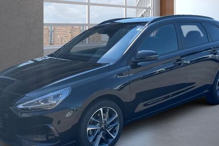 Hyundai i30 9.799 km 23.680 &euro; Plauen 08527