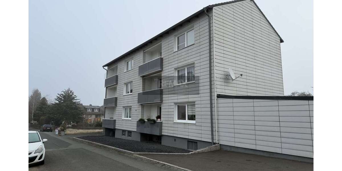 Etagenwohnung Lichtenberg - 3 Zimmer, 80 m&sup2;, 600&euro; | Angebot:25167090