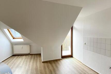 Wohnung Plauen - 2 Zimmer, 71 m&sup2;, 375&euro; | Angebot:25363730